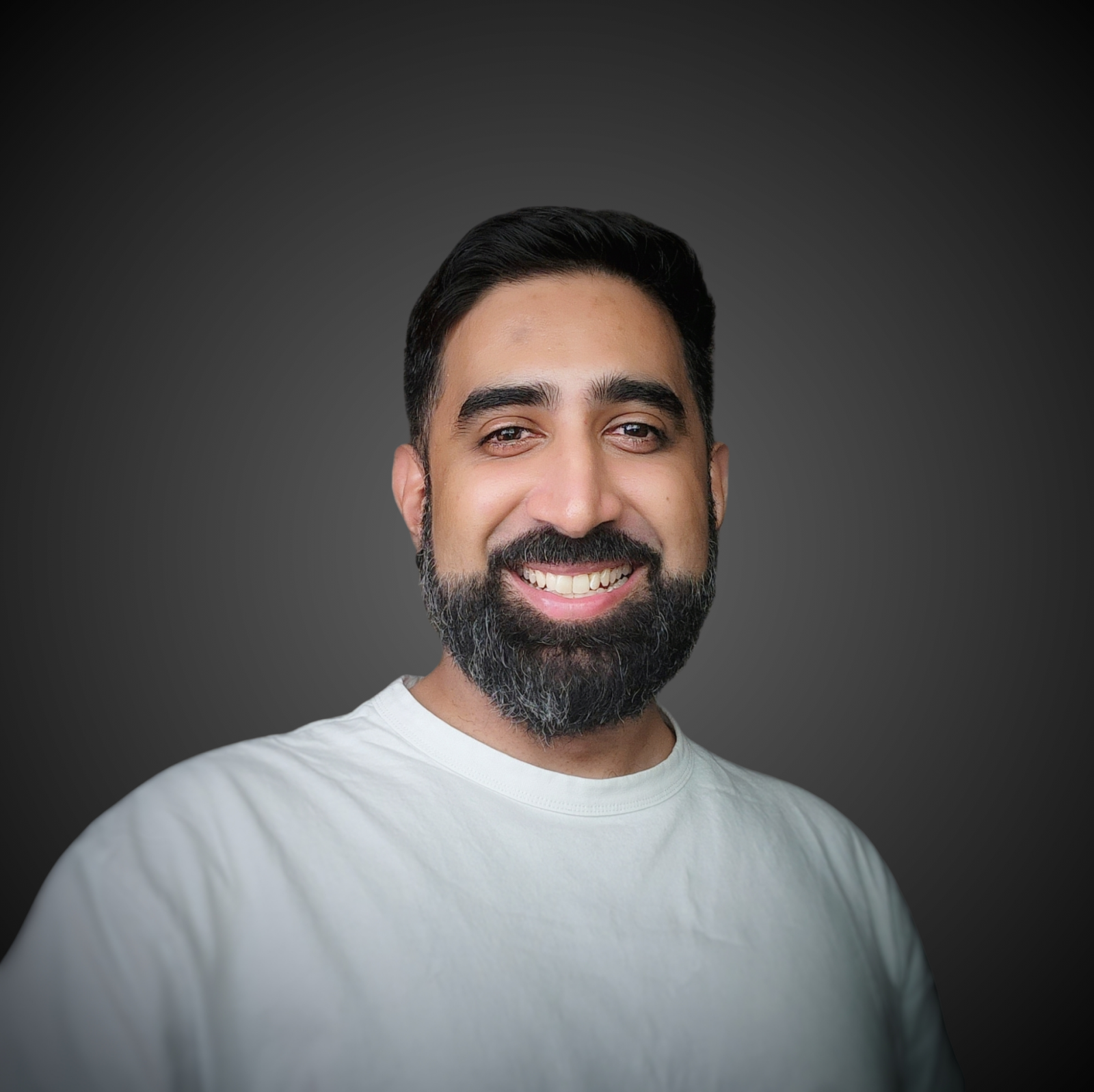 Akhil Sharma Photo